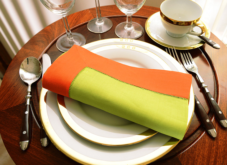 Hemstitch Dinner Napkin, 18", Hot Green with Hot Orange color border.