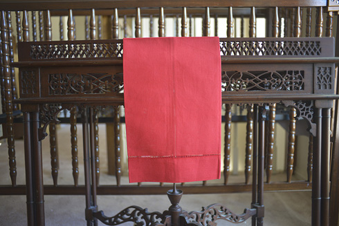 hemstitch guest towel, 14x22". Red Color