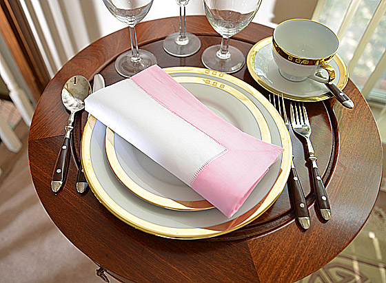 Hemstitch Napkin, 18", white with Pink Lady border.