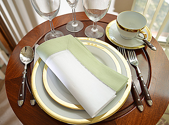Hemstitch Napkin, 18", white with Tender Green border